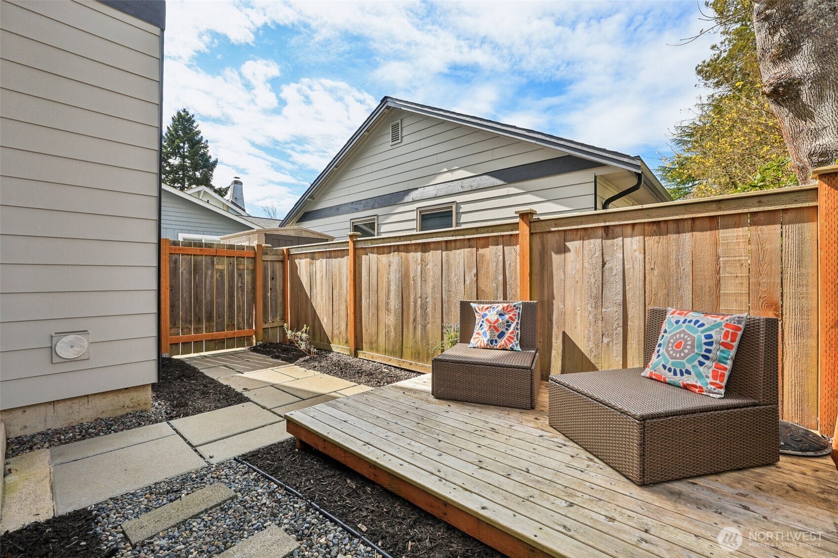 8410 17th Avenue Southwest, Unit 3 Seattle, WA 98106 - Photo 10 of 39