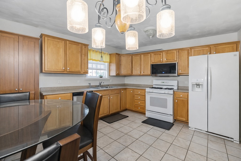 30 Foundry Street, Unit 5 Central Falls, RI 02863 - Photo 9 of 21