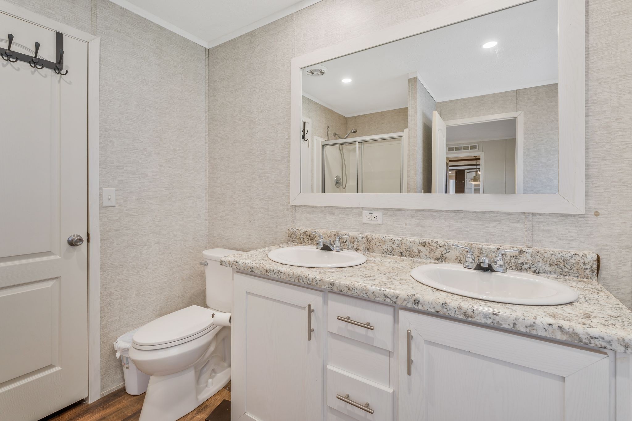 309 River Bluff Road Linden, TN 37096 - Photo 13 of 55