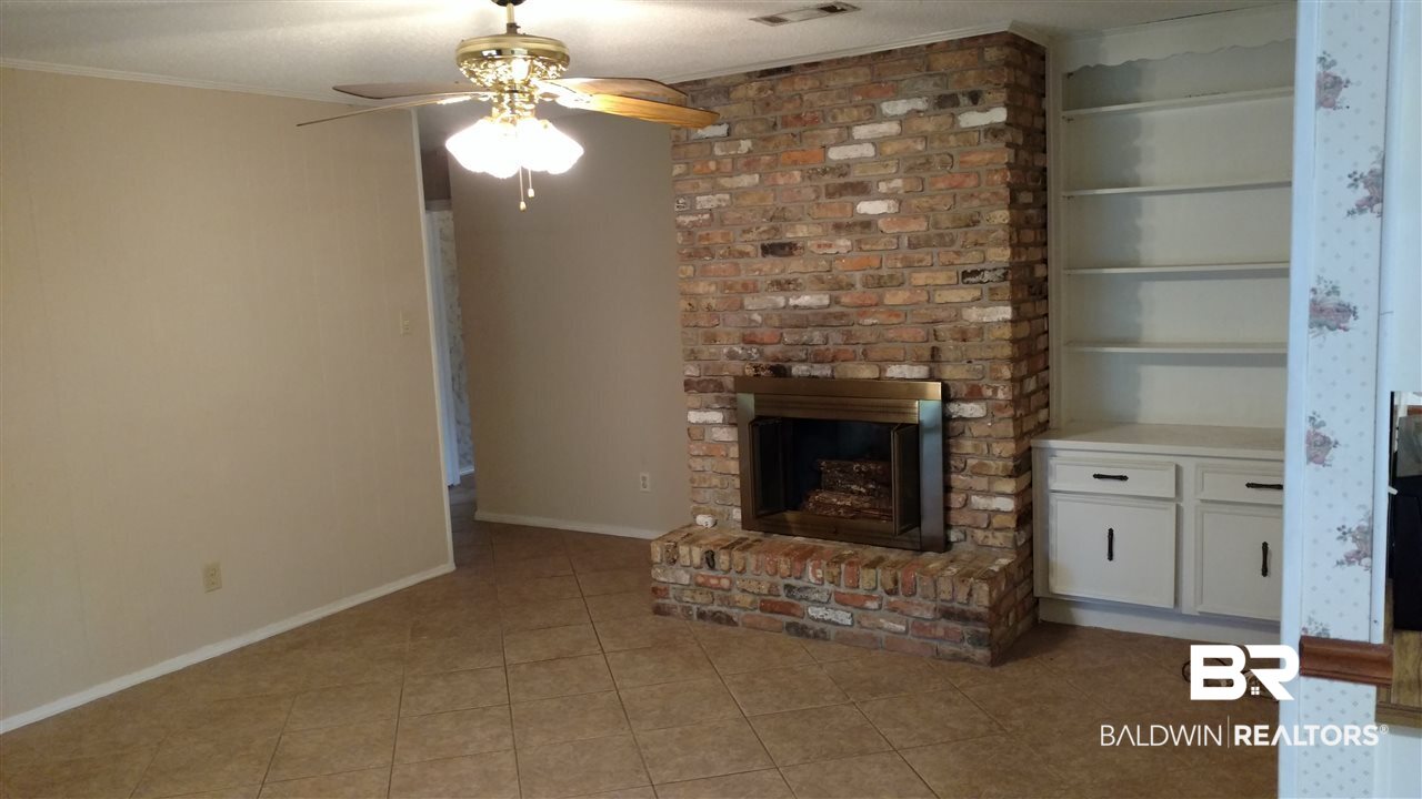 1462 Long Wood Road Mobile, AL 36609 - Photo 2 of 23