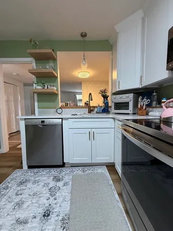 $2,500 | 118 Riverview Place, Unit D, Southbridge, MA 01550