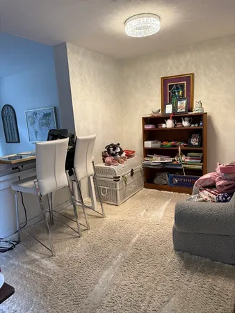 $2,500 | 118 Riverview Place, Unit D, Southbridge, MA 01550