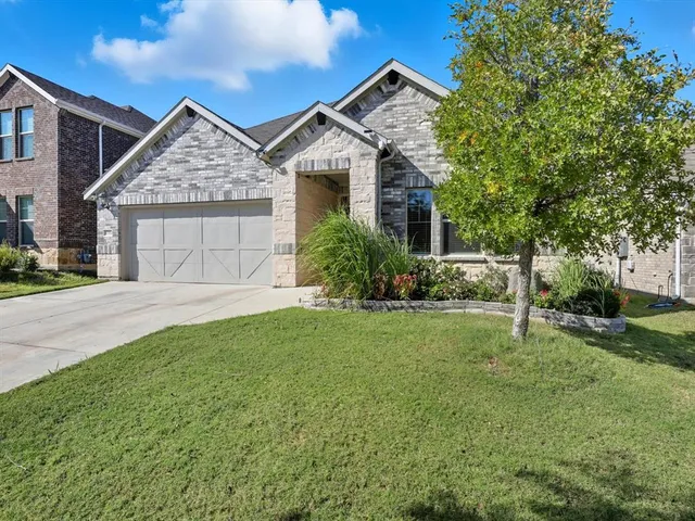 $440,000 | 3304 Kingsgarden Road, Denton, TX 76207