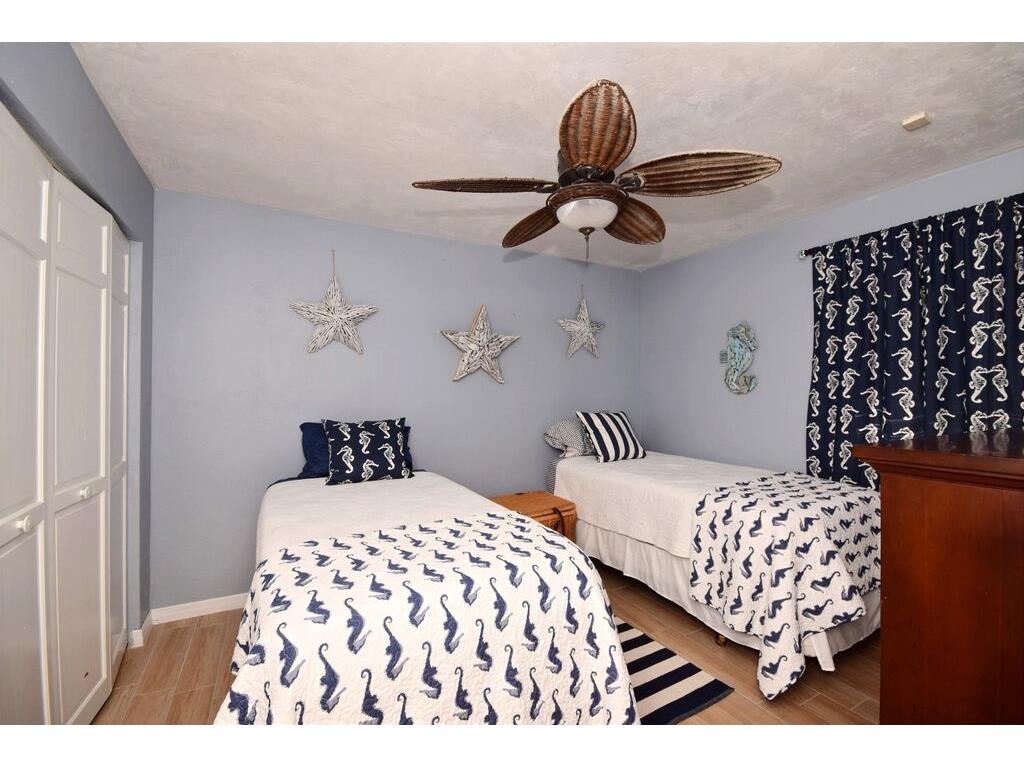826 Banyan Road Vero Beach, FL 32963 - Photo 22 of 33 Gallery Image 22