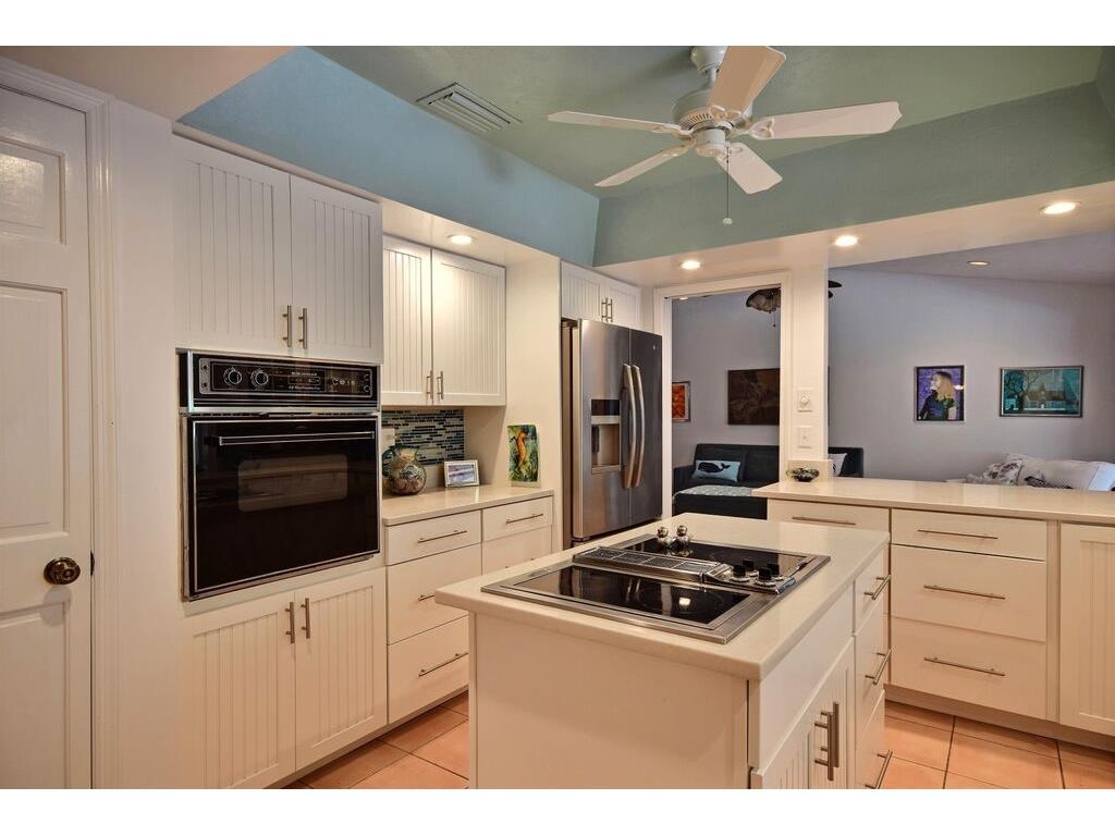 826 Banyan Road Vero Beach, FL 32963 - Photo 9 of 33 Gallery Image 9