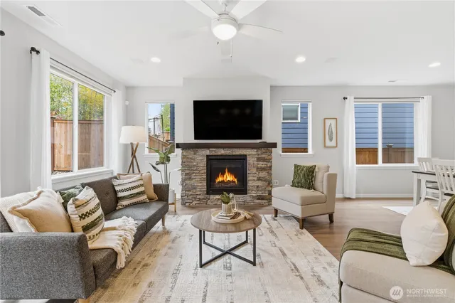 $767,800 | 2413 Northeast Sunnymede Street, Poulsbo, WA 98370