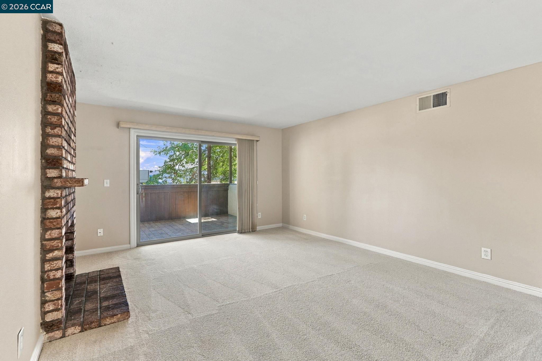 2055 Sierra Road, Unit 61 Concord, CA 94518 - Photo 4 of 26 Gallery Image 4