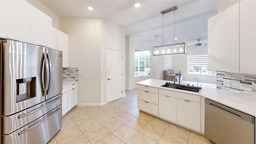 8328 Southwest 84th Place Road Ocala, FL 34481 - Photo 9 of 41