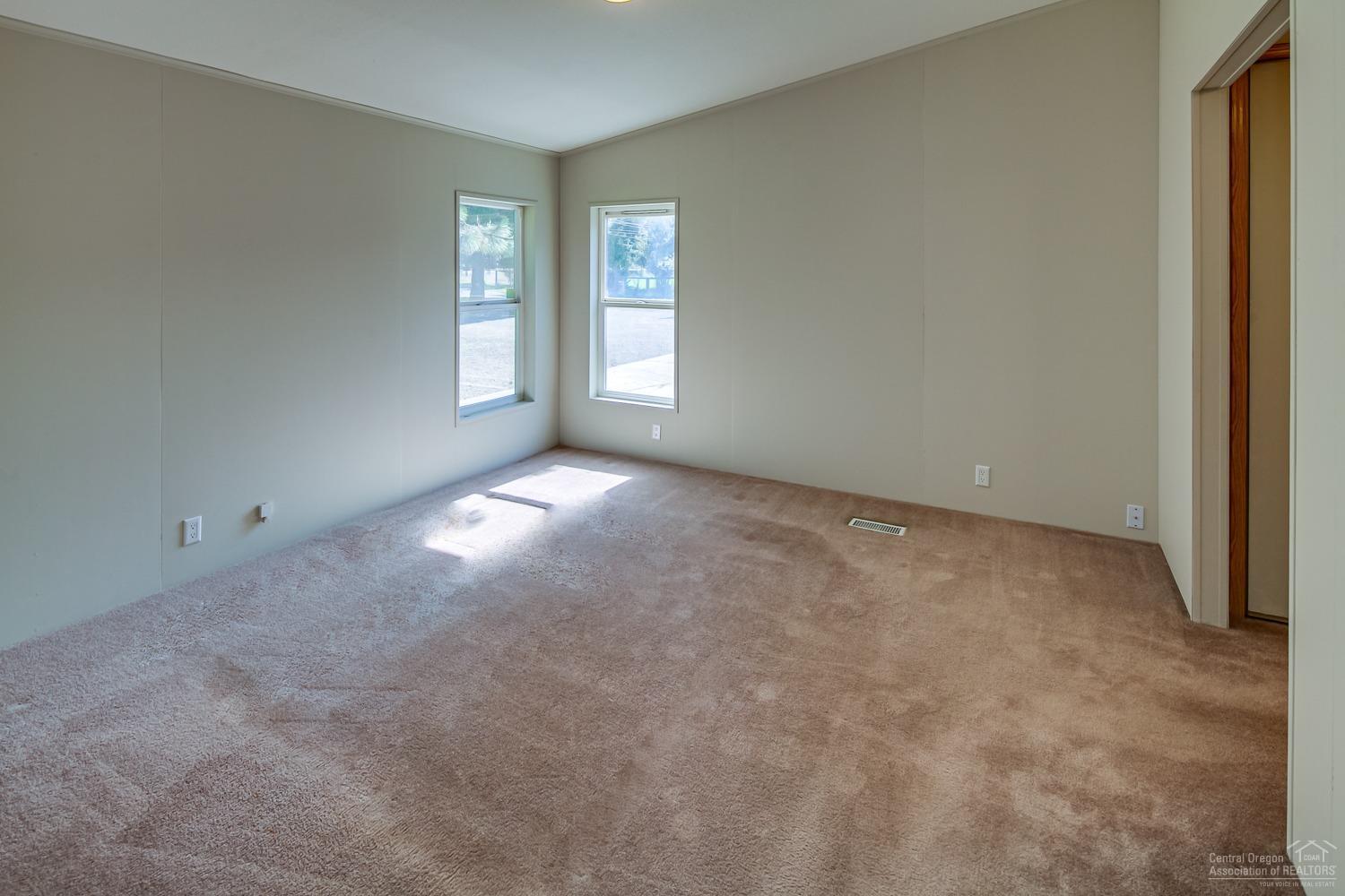 19325 Baker Road Bend, OR 97702 - Photo 11 of 25 Master bedroom. Spacious room, his and h