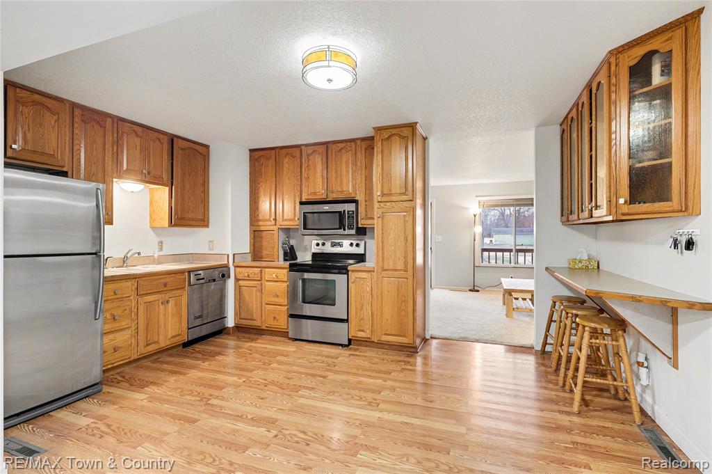 6360 West Frances Road Clio, MI 48420 - Photo 7 of 36