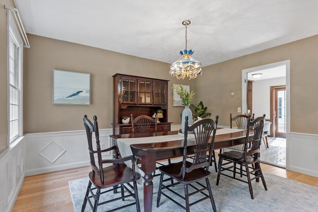 302 Depot Road Boxborough, MA 01719 - Photo 8 of 36 Gallery Image 8