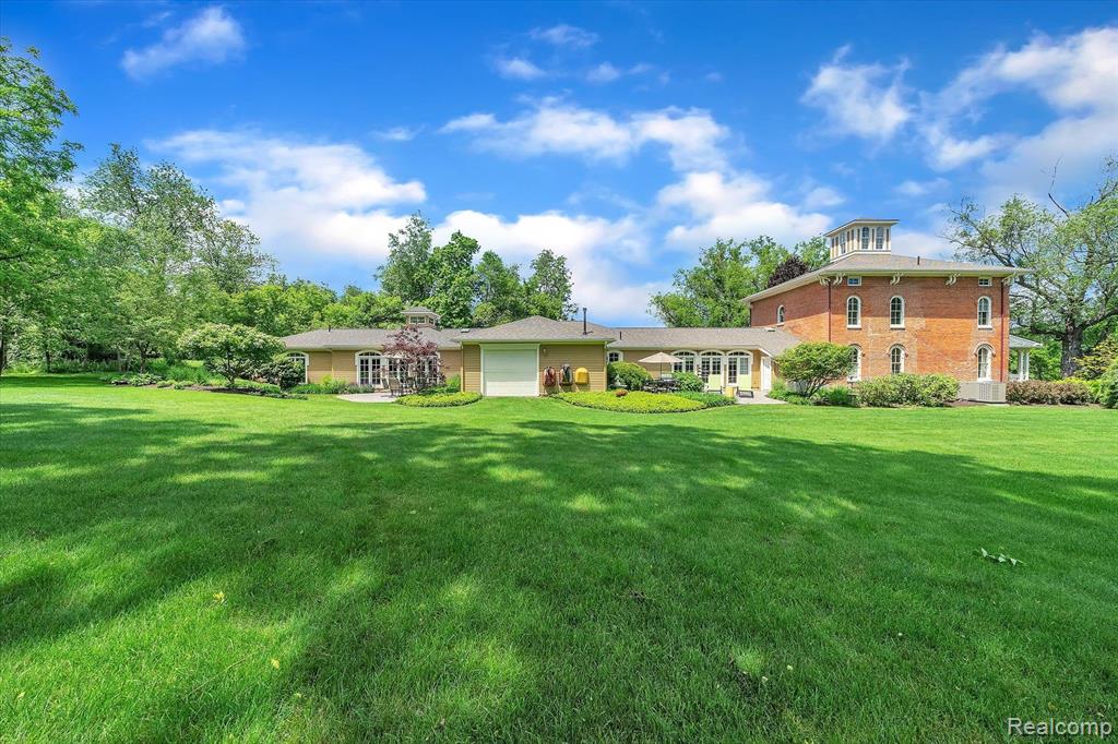 5920 Brighton Road Brighton, MI 48116 - Photo 44 of 65