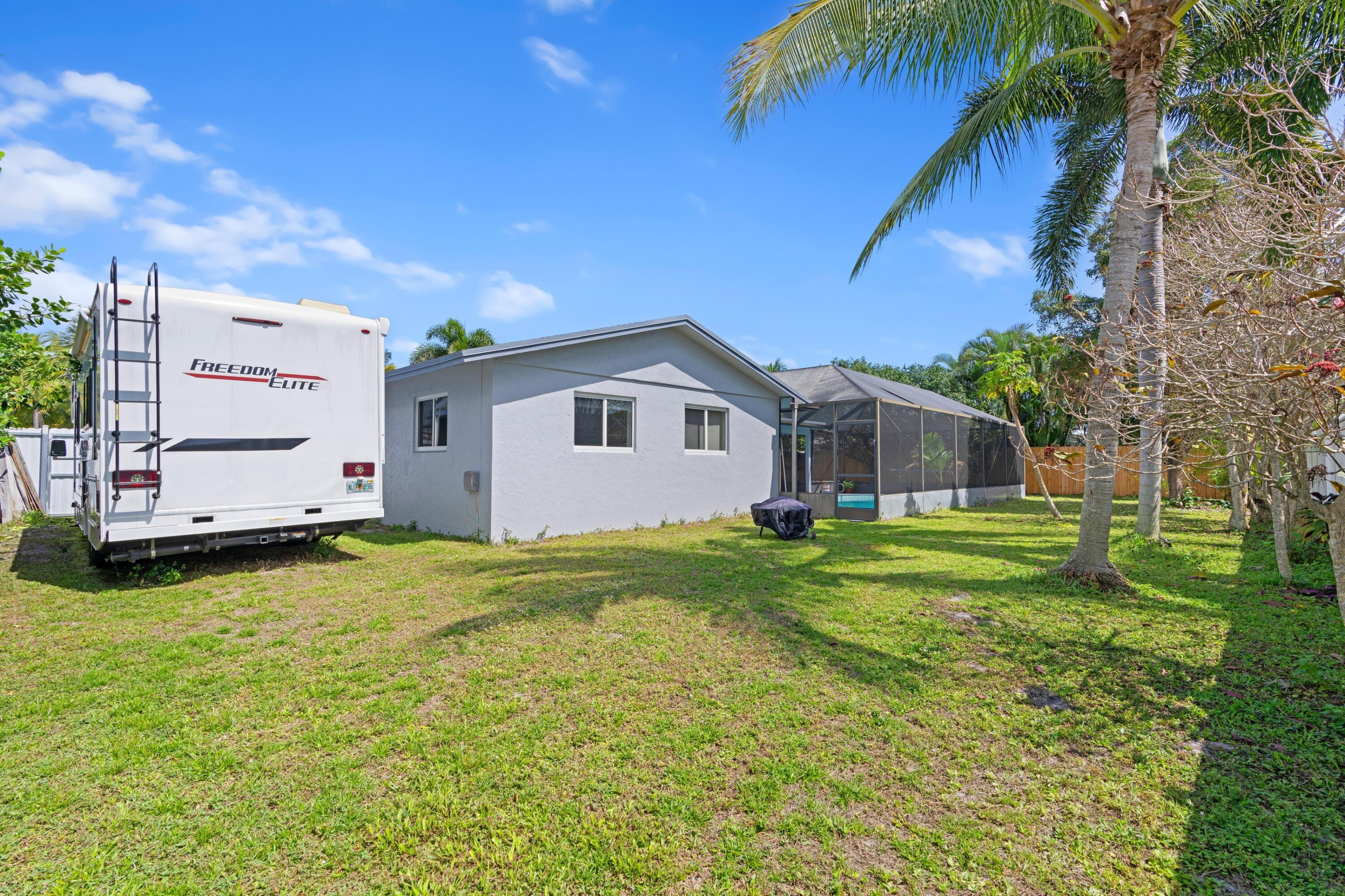 1544 Southwest 13th Drive Boca Raton, FL 33486 - Photo 16 of 26 Backyard