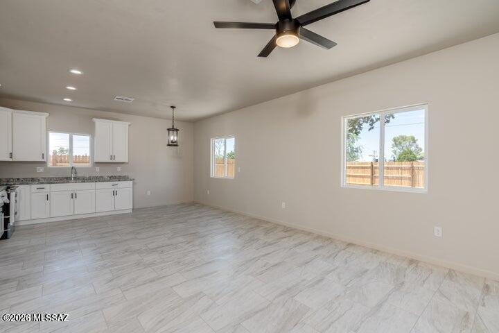 360 East Aircraft Road Tucson, AZ 85706 - Photo 7 of 17 20260328172352155115000000-o