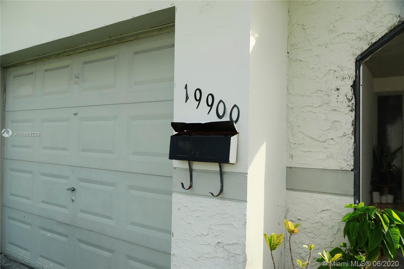 19900 Franjo Road Cutler Bay, FL 33157 - Photo 4 of 42 Gallery Image 4
