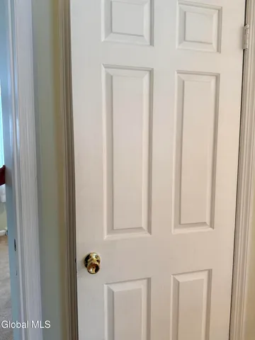 $2,200 | 120 Donna Lynn Drive, East Greenbush, NY 12061