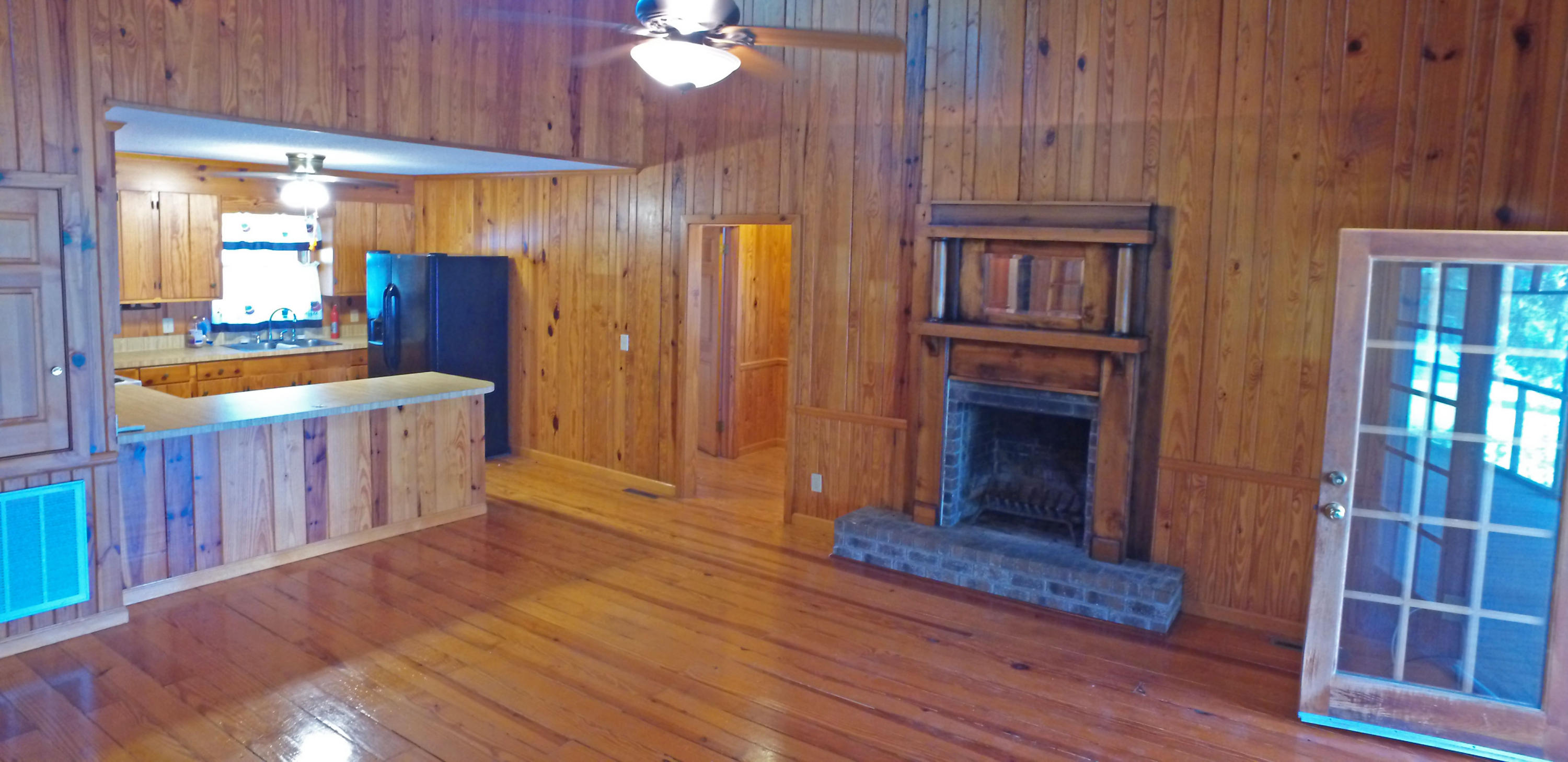 2110 Stukes Road Manning, SC 29102 - Photo 6 of 25 Stukes Rd family rm 2