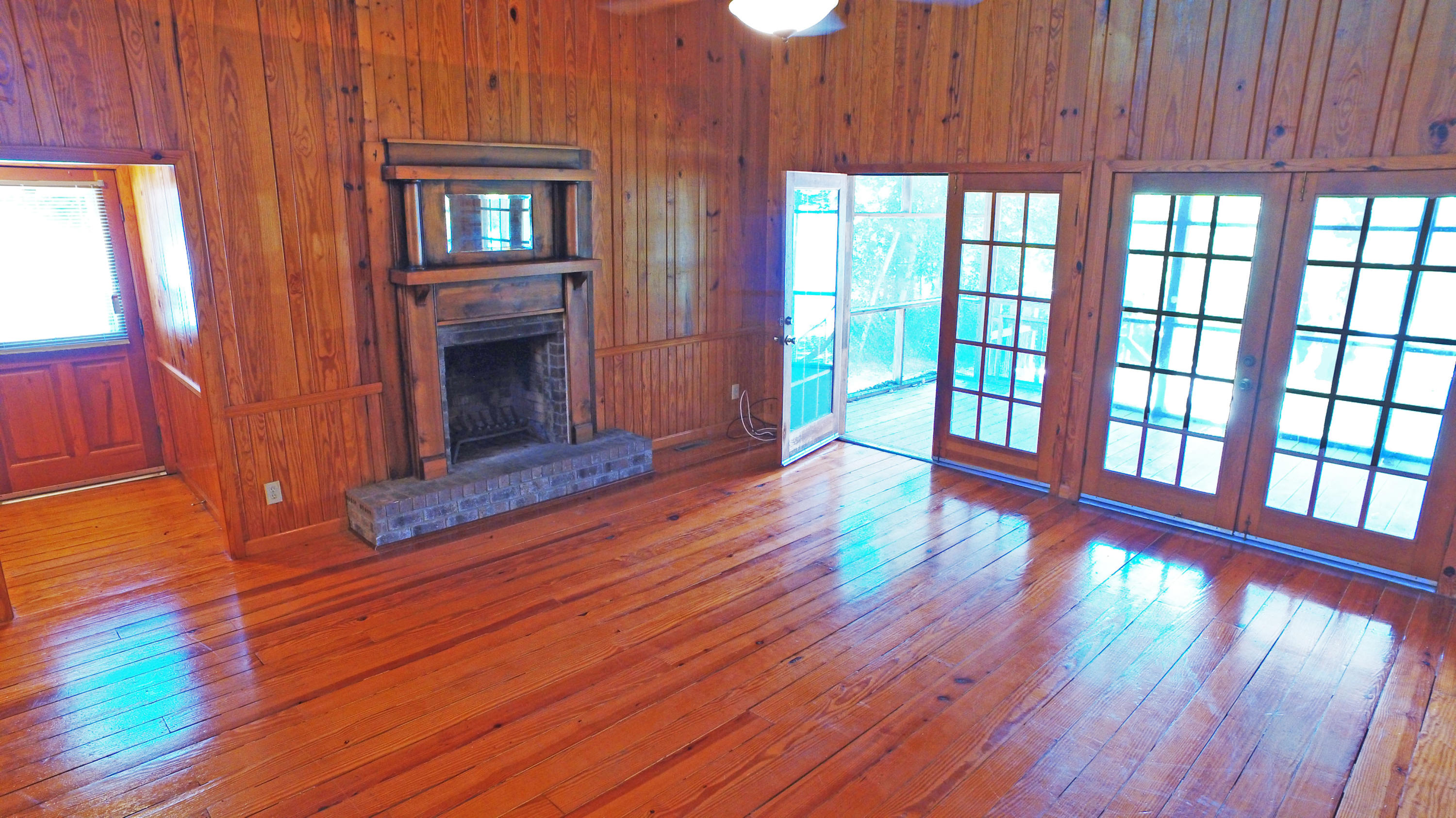 2110 Stukes Road Manning, SC 29102 - Photo 8 of 25 Stukes Rd family room 1