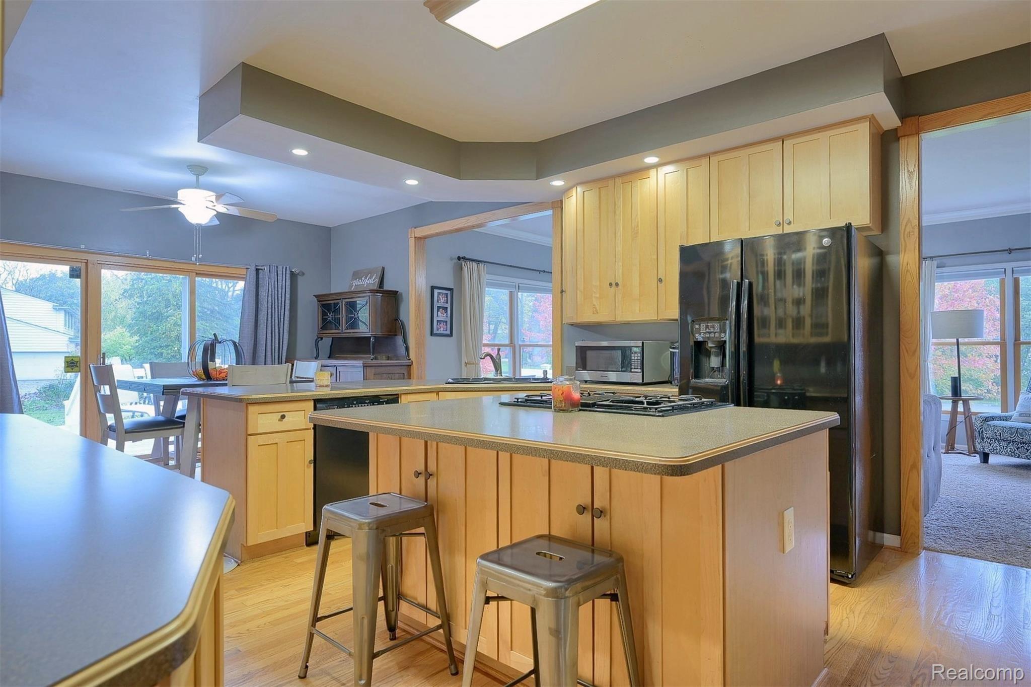 6460 Orion Road Rochester, MI 48306 - Photo 10 of 33 10-Kitchen-2nd-View.jpg