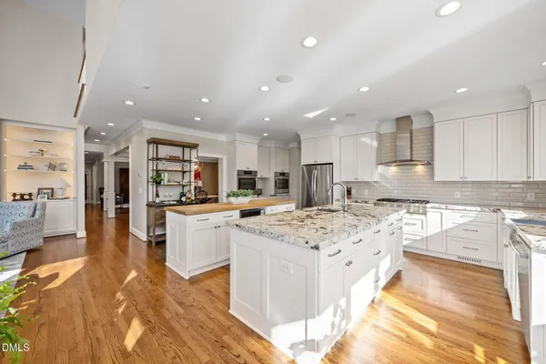 $2,500,000 | 200 Donegal Drive, Chapel Hill, NC 27517