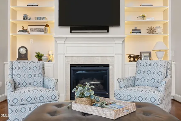 $2,500,000 | 200 Donegal Drive, Chapel Hill, NC 27517