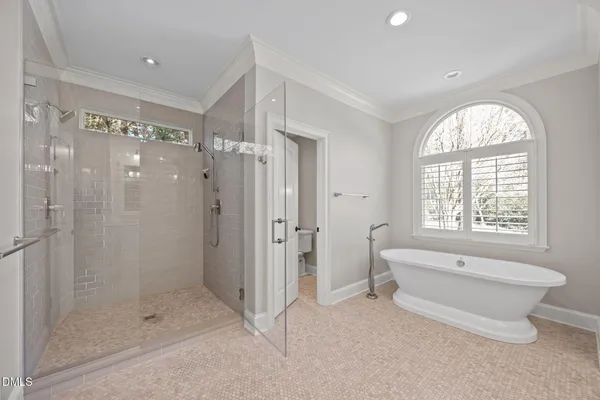 $2,500,000 | 200 Donegal Drive, Chapel Hill, NC 27517
