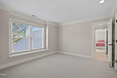 $2,500,000 | 200 Donegal Drive, Chapel Hill, NC 27517