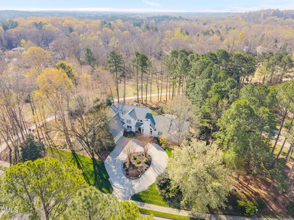 $2,500,000 | 200 Donegal Drive, Chapel Hill, NC 27517