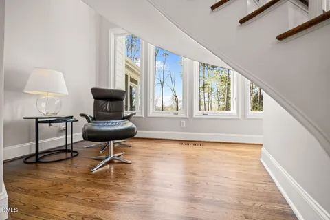 a view of entryway