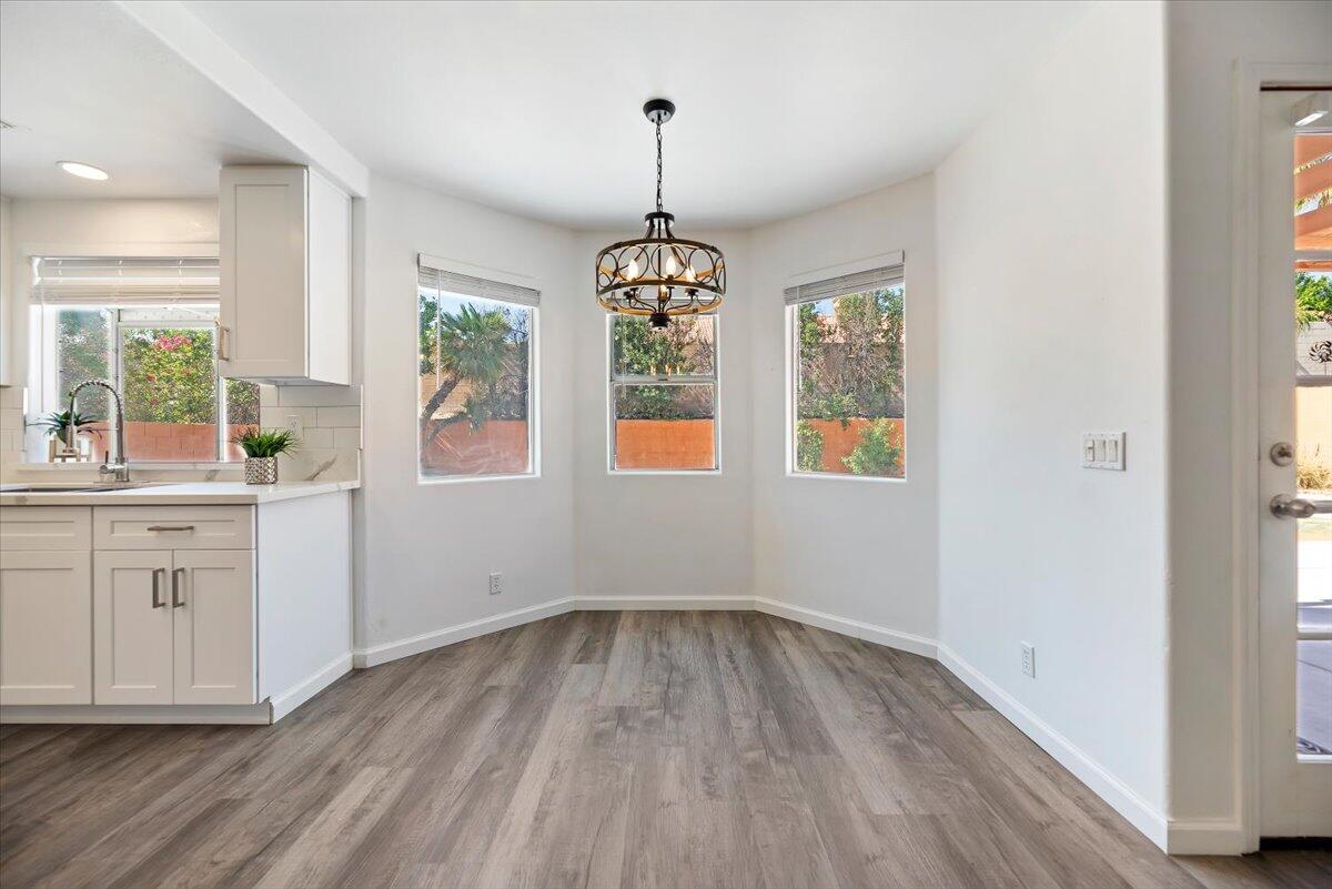 68635 Panorama Road Cathedral City, CA 92234 - Photo 3 of 58 23-Breakfast Nook