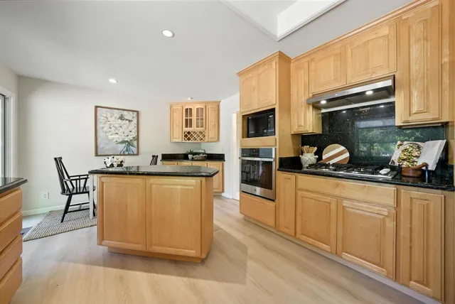 $1,500,000 | 5529 Feather Court, Castro Valley, CA 94552