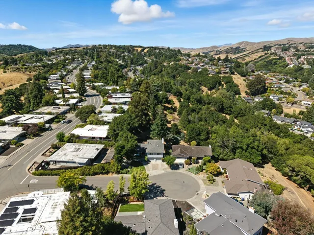 $1,645,888 | 5529 Feather Court, Castro Valley, CA 94552