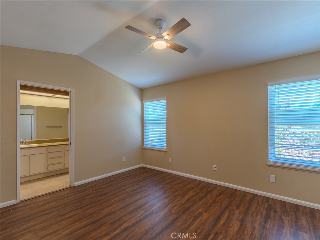 1302 Via Vista Riverside, CA 92506 - Photo 14 of 29 Primary Bedroom