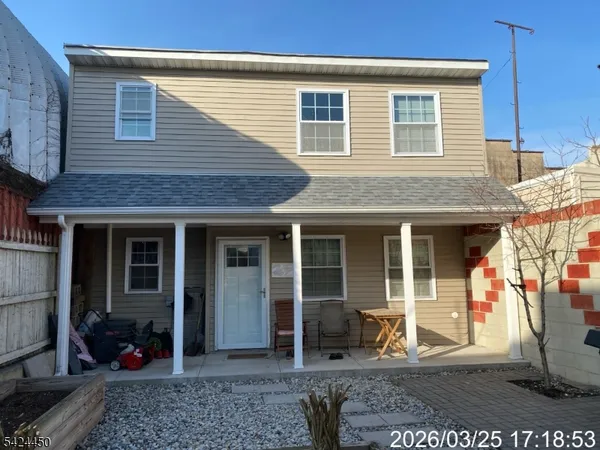 $2,300 | 38 Delancy Street, Unit 3, Newark, NJ 07105