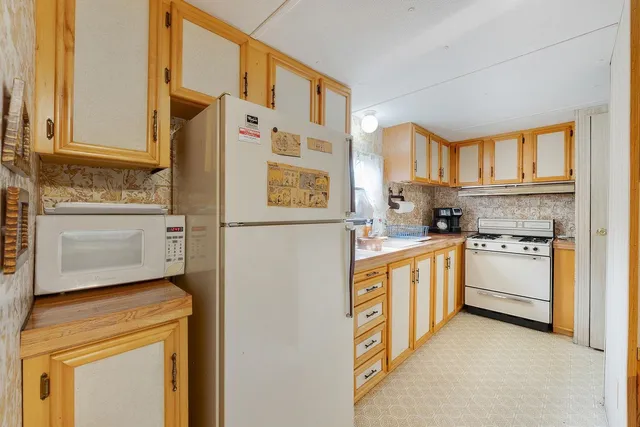 $210,000 | 231 Cottonville Lane, Coloma, WI 54930