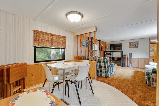 $210,000 | 231 Cottonville Lane, Coloma, WI 54930