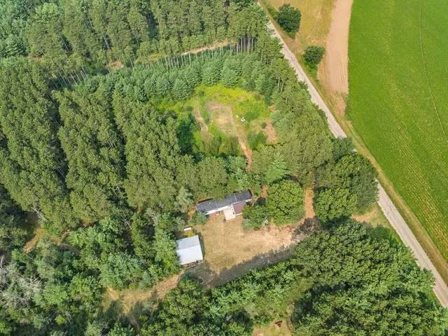 $210,000 | 231 Cottonville Lane, Coloma, WI 54930