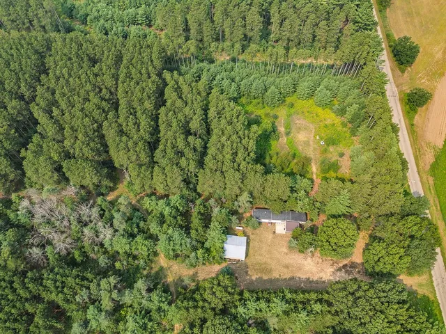 $210,000 | 231 Cottonville Lane, Coloma, WI 54930