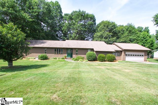 208 Buckingham Road Easley, SC 29640 - Photo 1 of 25 Gallery Image 1