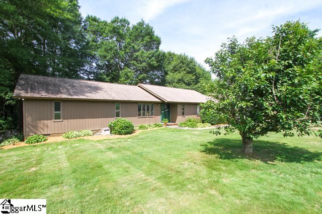 208 Buckingham Road Easley, SC 29640 - Photo 2 of 25 Gallery Image 2