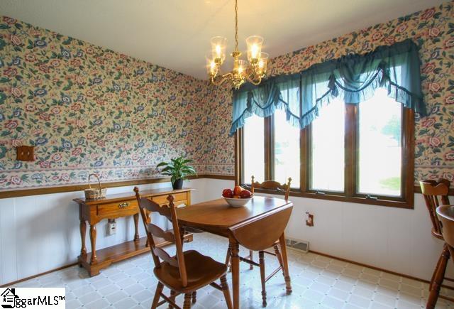208 Buckingham Road Easley, SC 29640 - Photo 7 of 25 Gallery Image 7