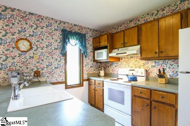 208 Buckingham Road Easley, SC 29640 - Photo 10 of 25 Gallery Image 10