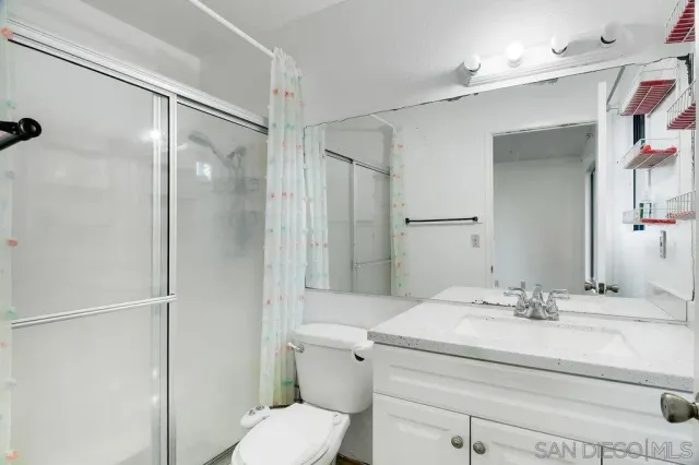 $1,250,000 | 175 East Washington Avenue, El Cajon, CA 92020