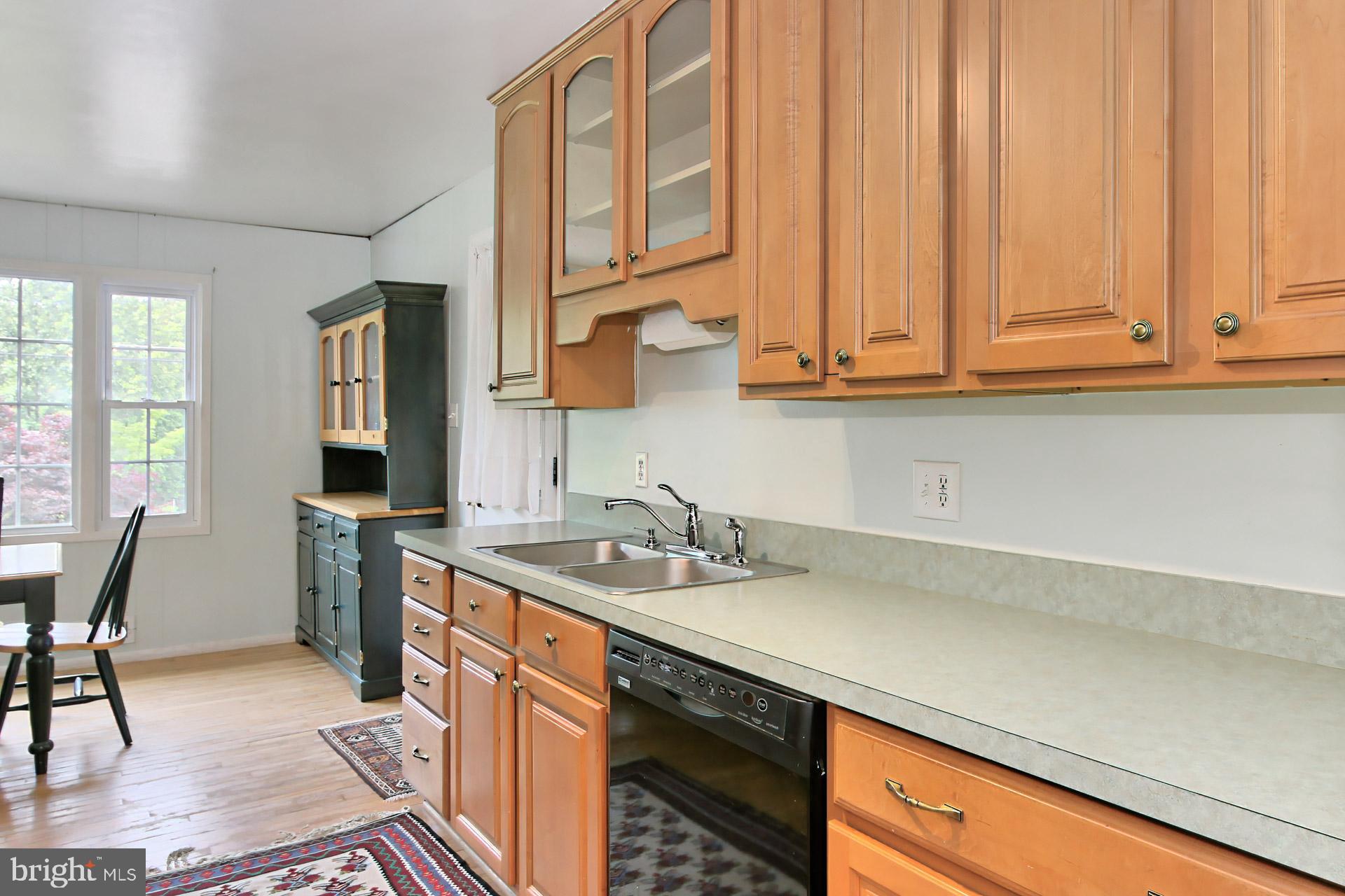 6305 Gormley Place Springfield, VA 22152 - Photo 17 of 66 Glass front cabinets
