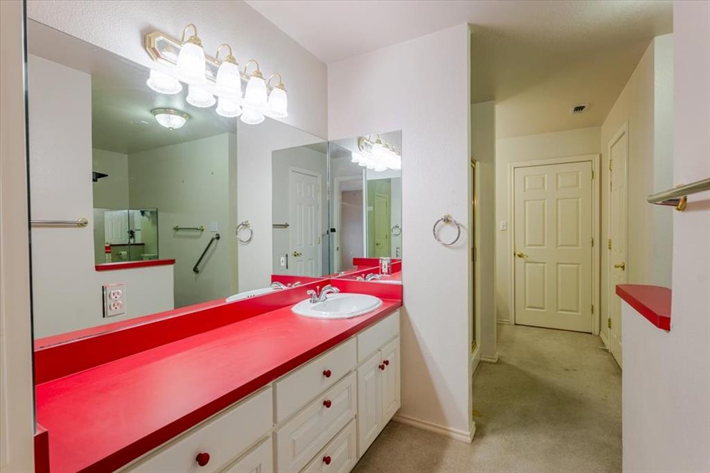 2400 Carter Road Springtown, TX 76082 - Photo 20 of 36