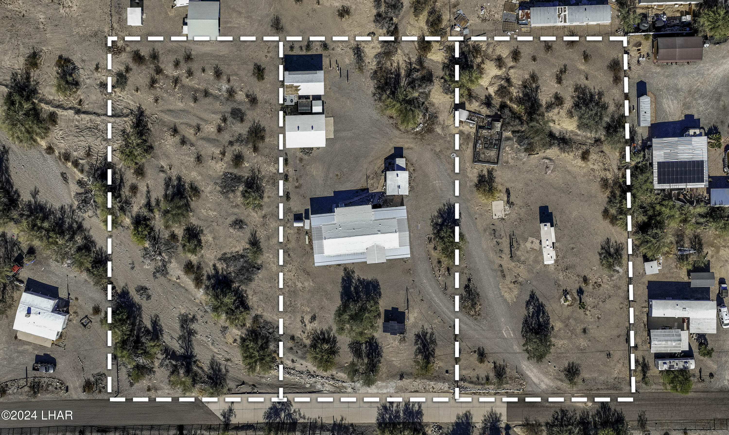 416 Sunset Street Quartzsite, AZ 85346 - Photo 9 of 35 Quartzsite second location drone 3 lots-