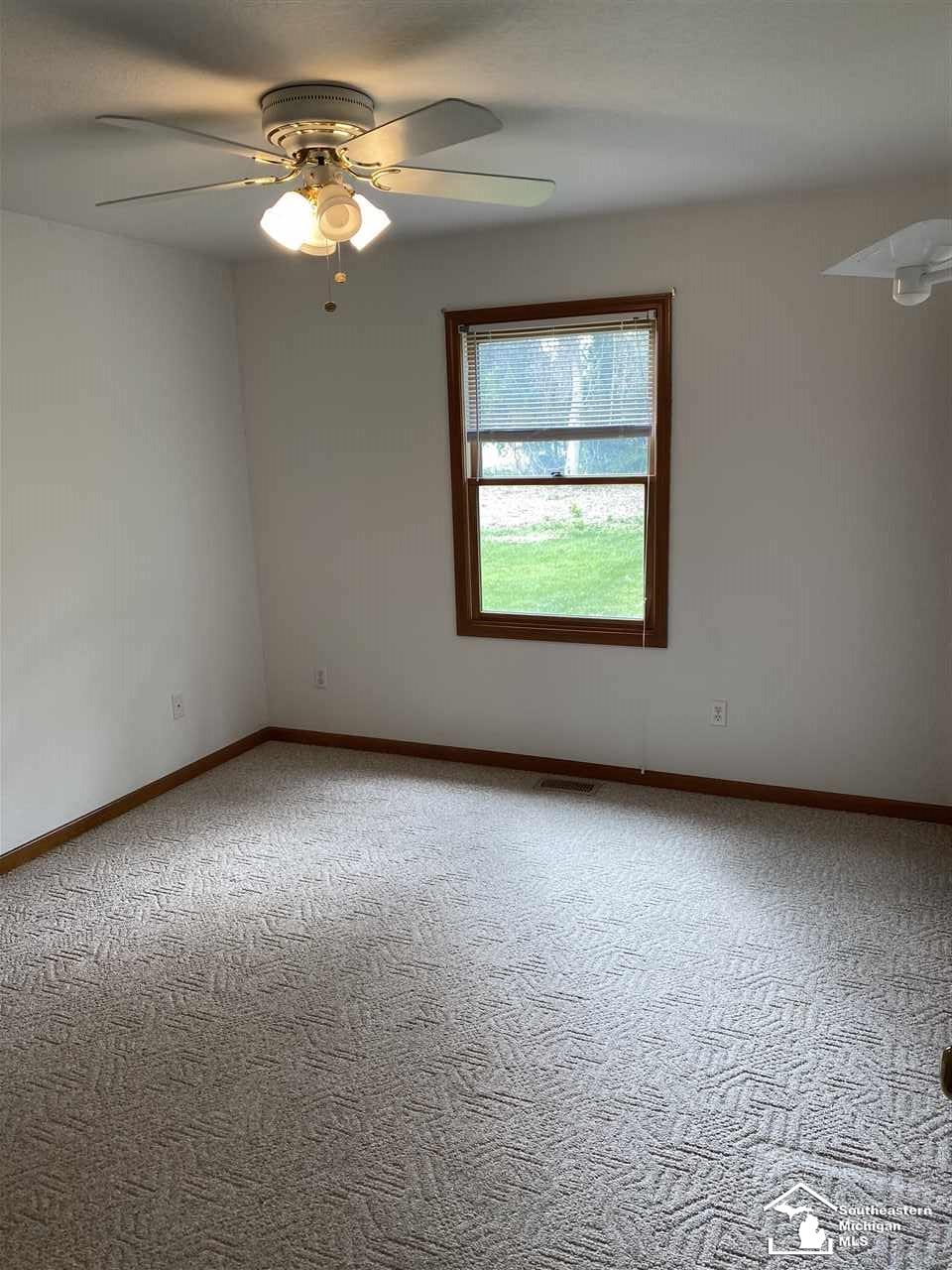7235 Douglas Road Lambertville, MI 48144 - Photo 18 of 22