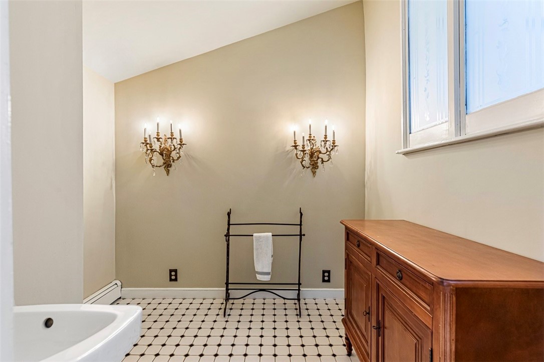 81 Mathewson Road Barrington, RI 02806 - Photo 27 of 49
