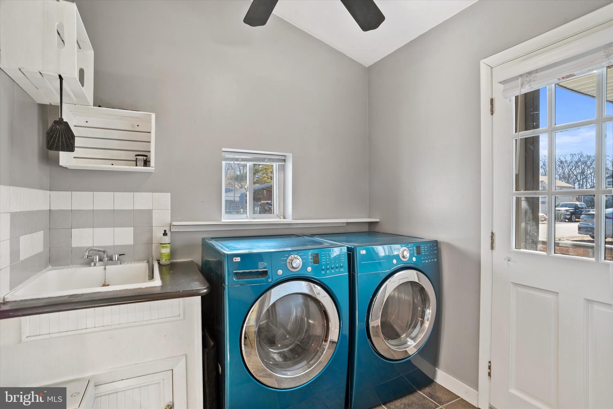 13230 Susquehanna Road Middle River, MD 21220 - Photo 18 of 37 Laundry Room