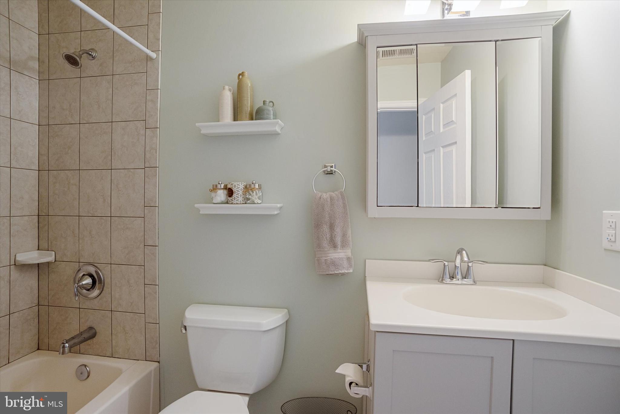 13230 Susquehanna Road Middle River, MD 21220 - Photo 31 of 37 Upstairs Hallway Bathroom